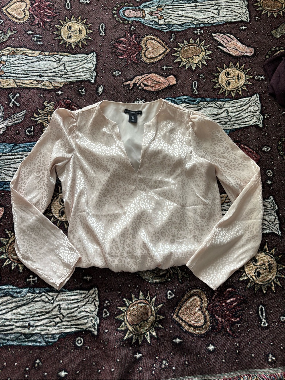 Sincerely Jules Pale Pink Satin Leopard Jacquard V-Neck Blouse